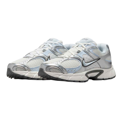 HQ7901-103 - NIKE WMS V5 RNR