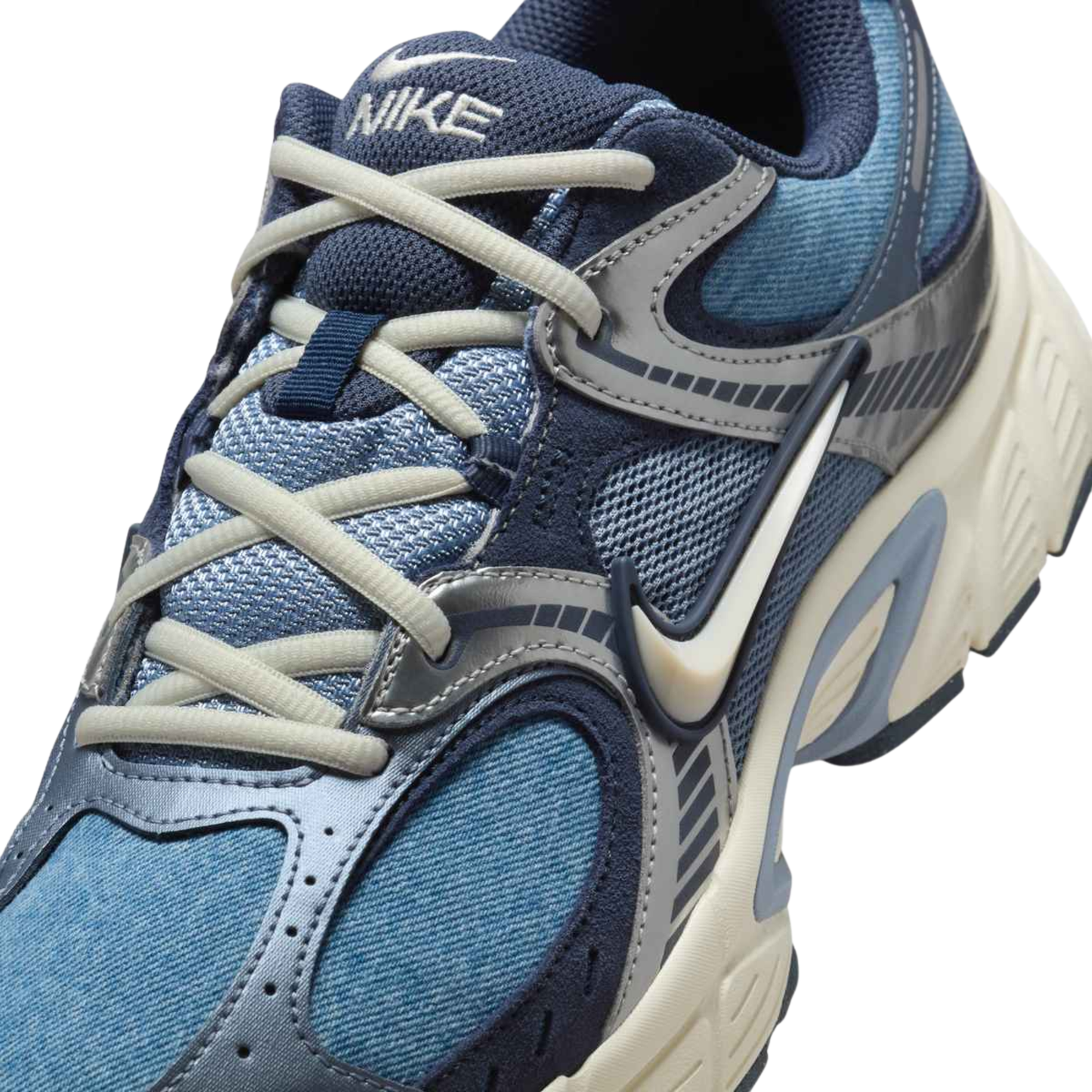 IH3649-006 - NIKE V5 RNR SE XMFW