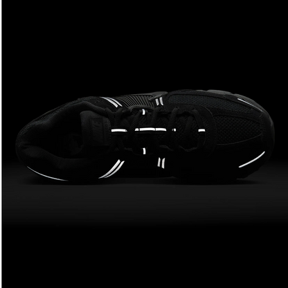 HF1553-001 - NIKE ZOOM VOMERO 5 SDE 