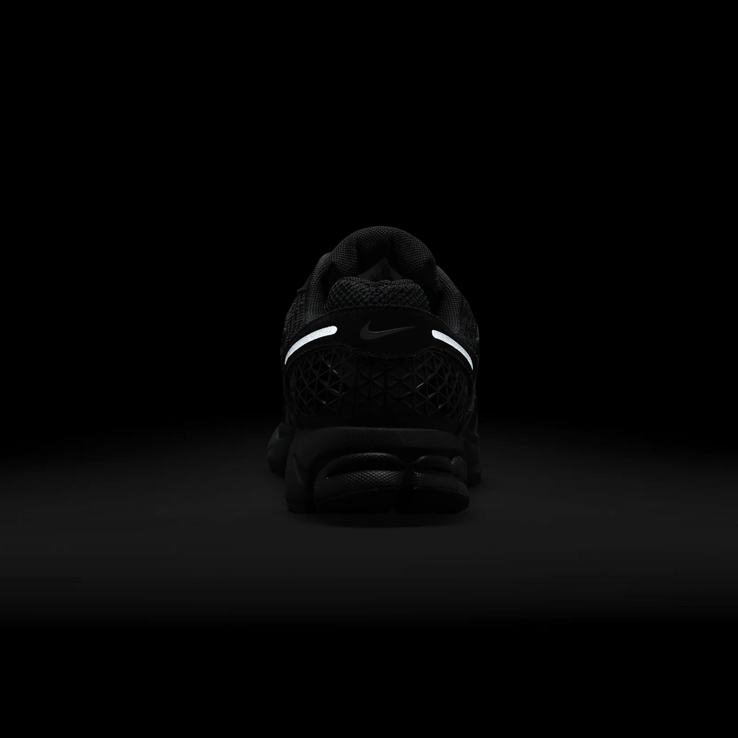 HF1553-001 - NIKE ZOOM VOMERO 5 SDE 