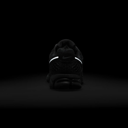 HF1553-001 - NIKE ZOOM VOMERO 5 SDE 
