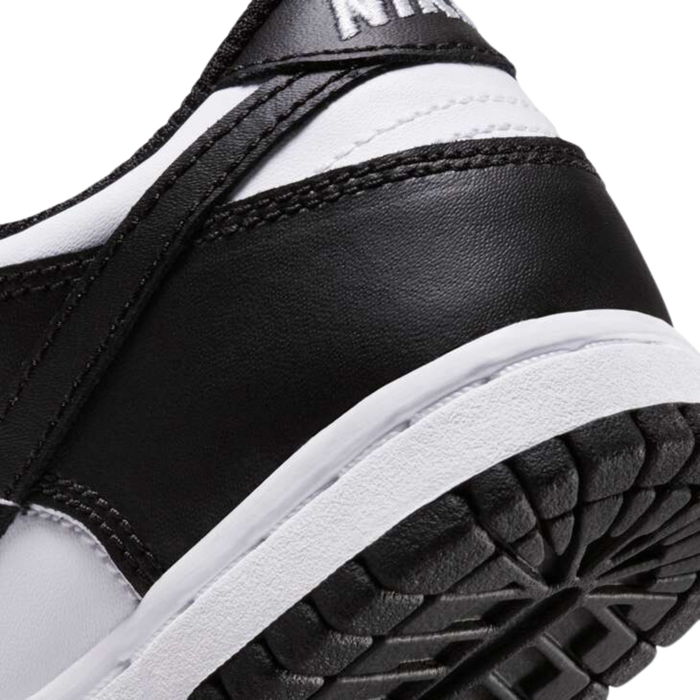 CW1588-100 - NIKE DUNK LOW BP